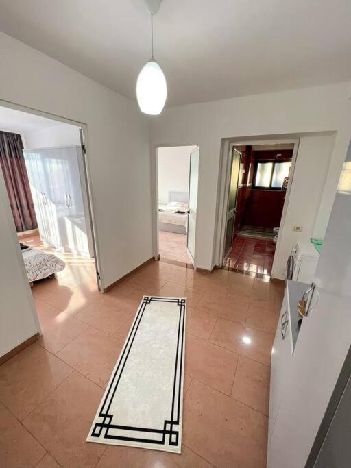 Scanderbeg Square 2Br Apt 티라나 외부 사진