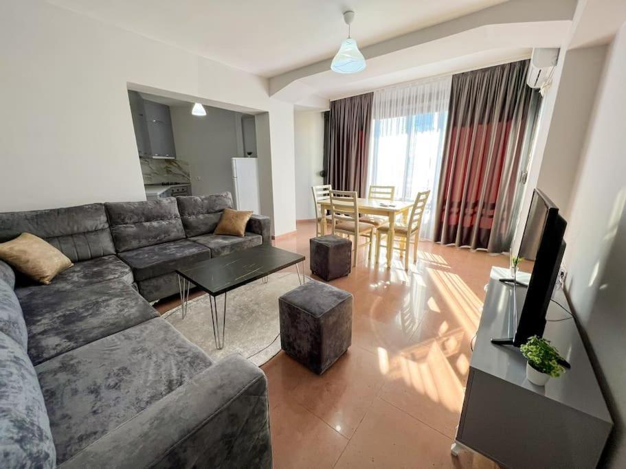 Scanderbeg Square 2Br Apt 티라나 외부 사진