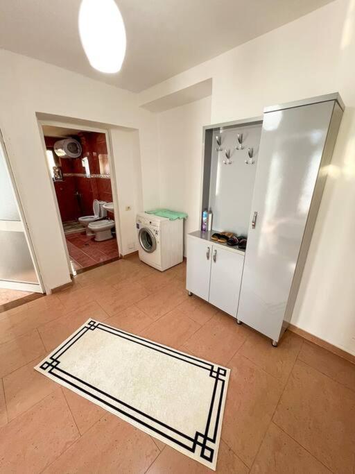 Scanderbeg Square 2Br Apt 티라나 외부 사진